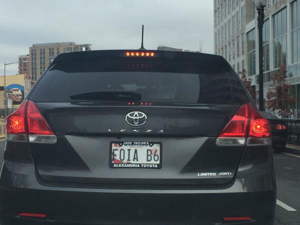 An enthusiastic redactor-motorist, or something else?